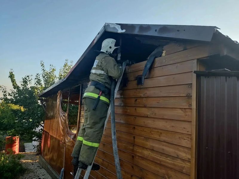 В выходной в Октябрьске бани горели одна за другой