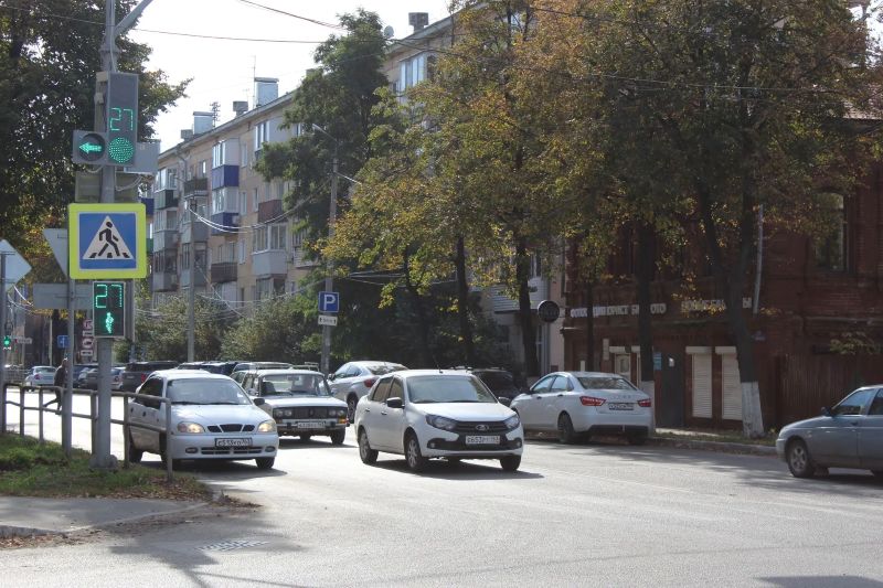 В Сызрани на двух перекрёстках появились дополнительные секции светофоров