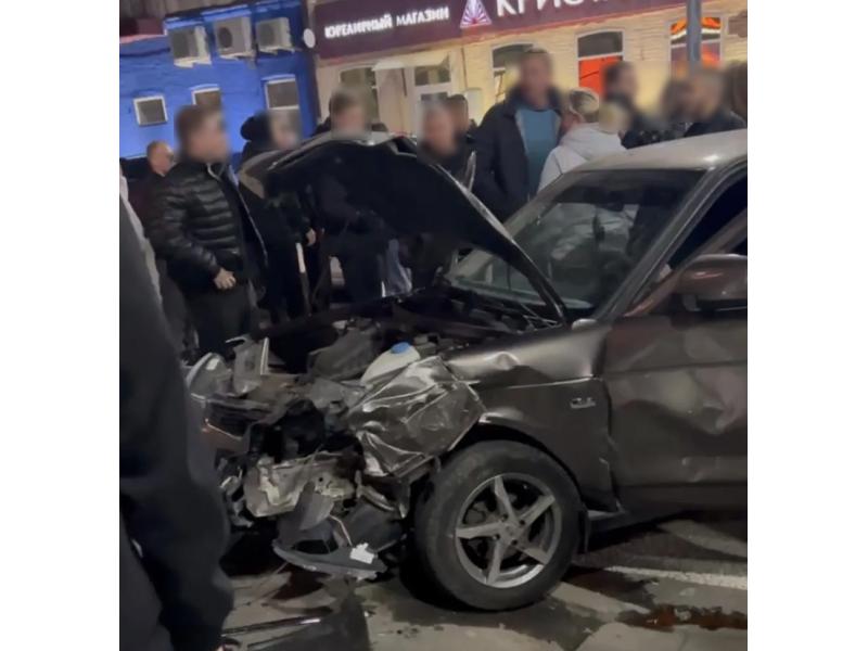 «Страшно и на тротуаре»: после жесткого ДТП на Советской горожане вновь заговорили о безопасности в центре Сызрани