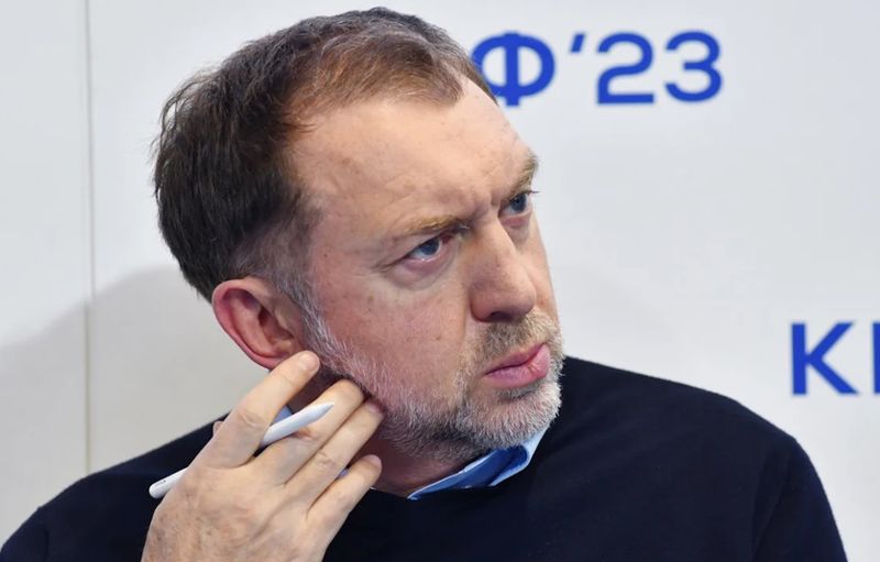 Миллиардеру в России предложили поработать от зари до зари