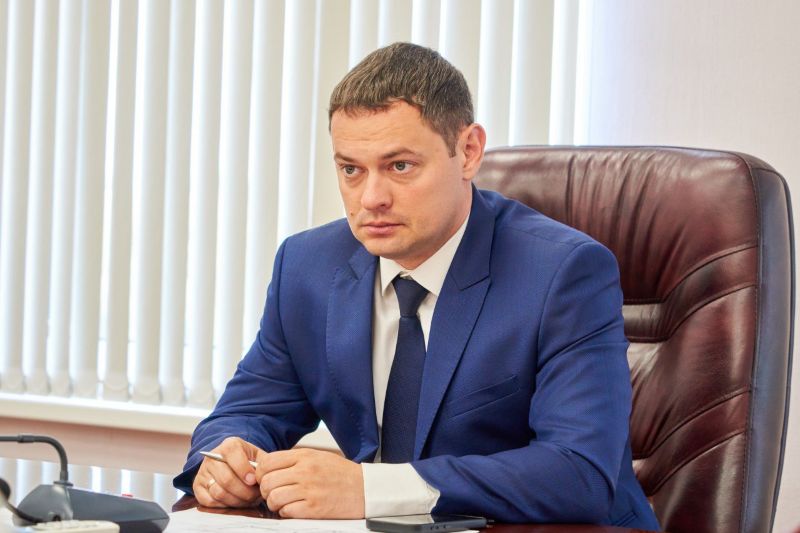 «Находили верное направление, адаптировались к вызовам»: глава Сызрани поздравил нефтепереработчиков с праздником